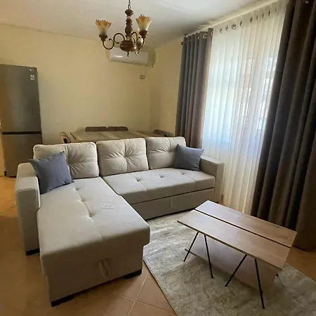 Apartamentagollitirana Exterior photo